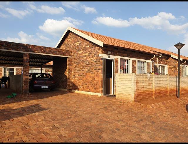 2 BEDROOM APARTMENT SOLD IN THE ORCHARDS